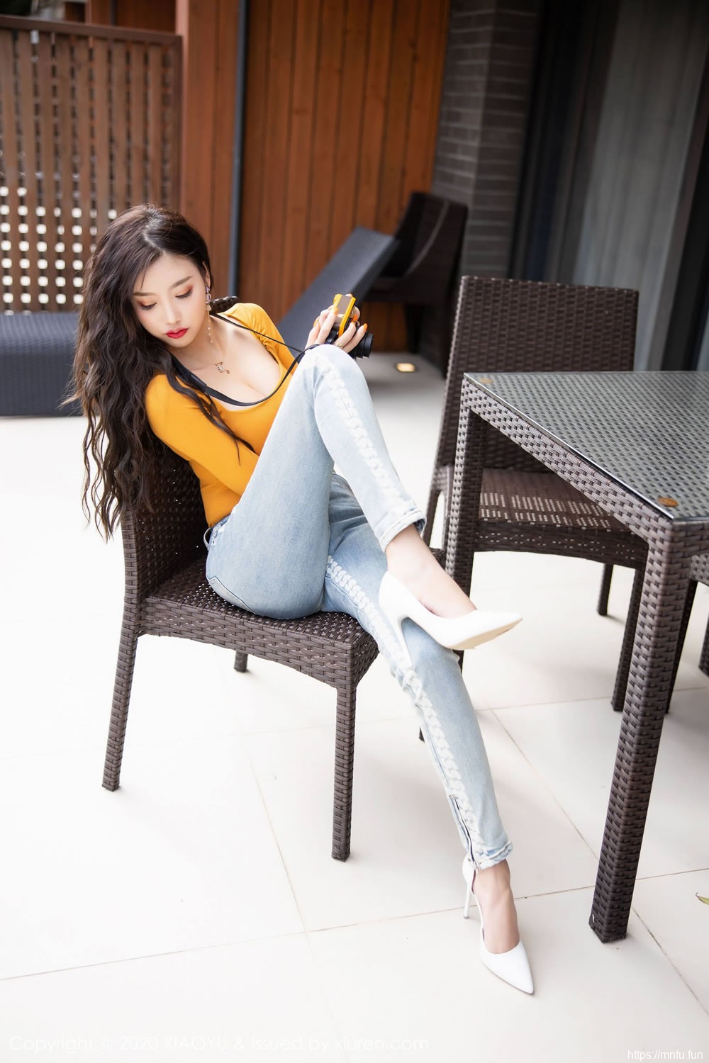 杨晨晨sugar《牛仔裤包裹的美腿》 [语画界XIAOYU] Vol.228