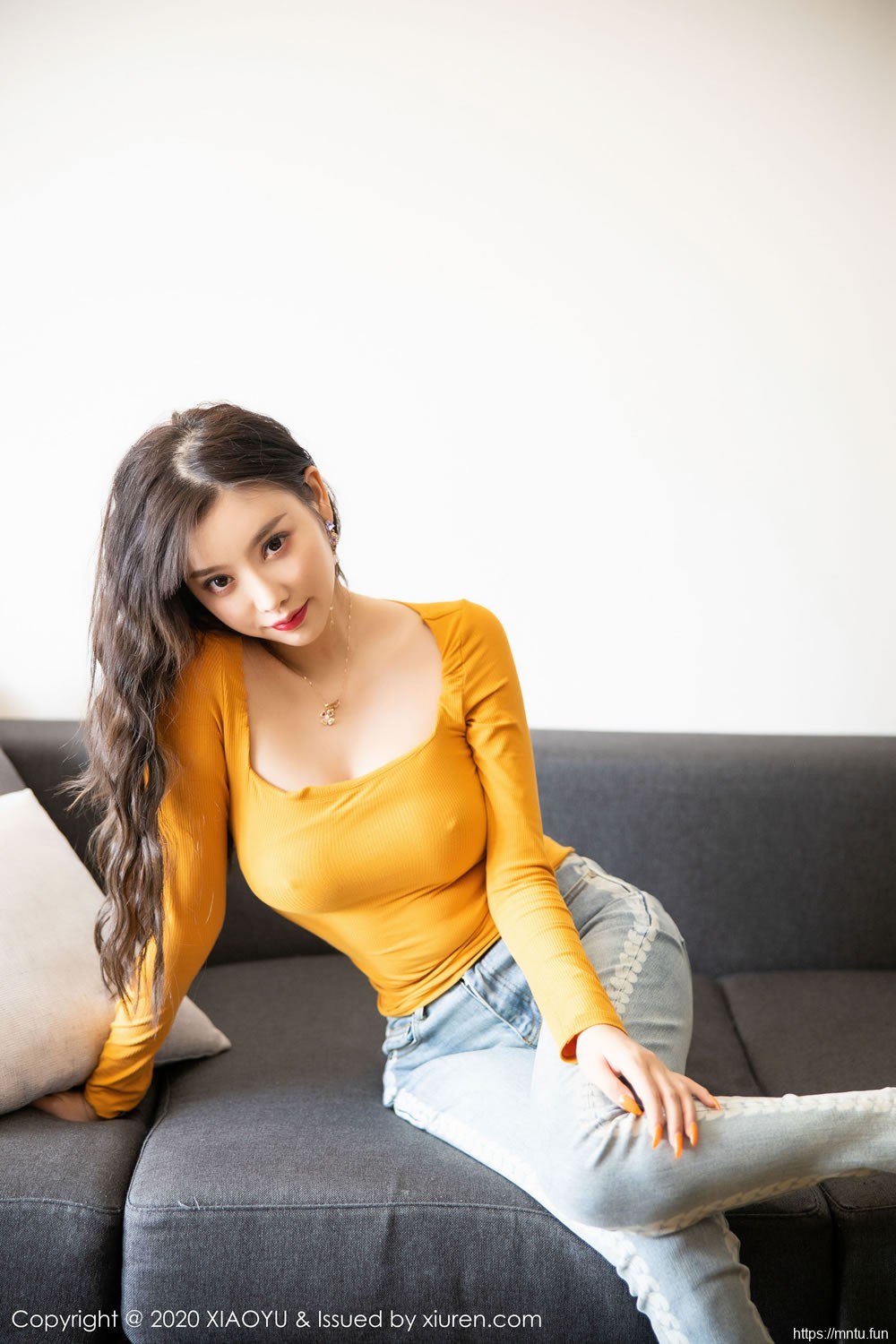 杨晨晨sugar《牛仔裤包裹的美腿》 [语画界XIAOYU] Vol.228