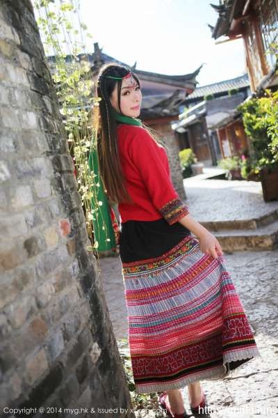 性感美女MARA醬丽江古城旅拍写真