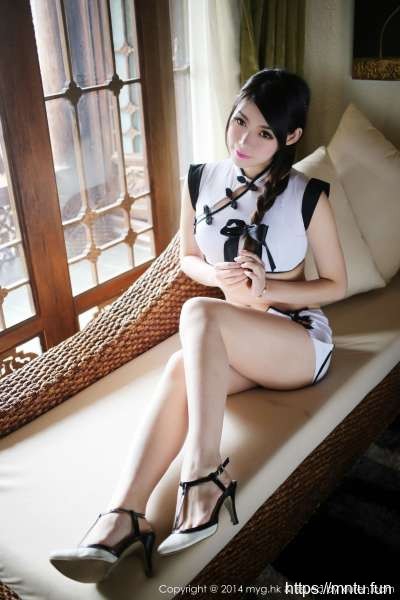 性感美女MARA醬丽江古城旅拍写真