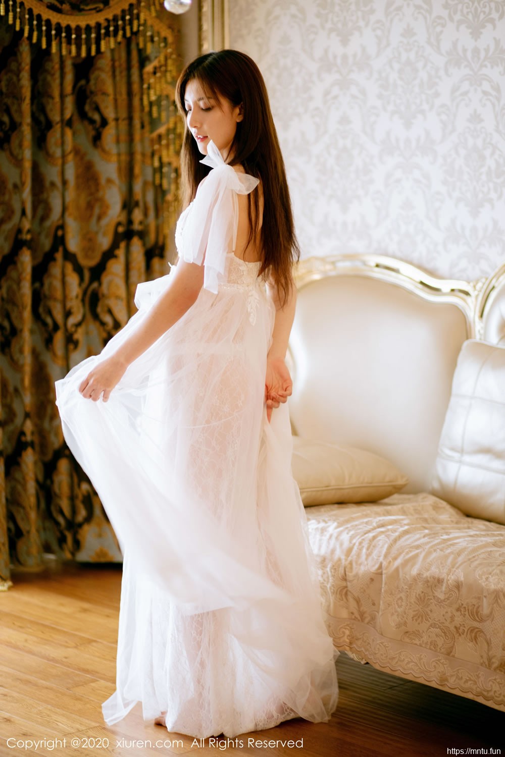林文文yooki《半透白纱系列》 [秀人XIUREN] No.1914