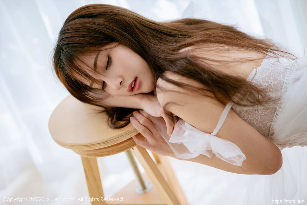 林文文yooki《半透白纱系列》 [秀人XIUREN] No.1914