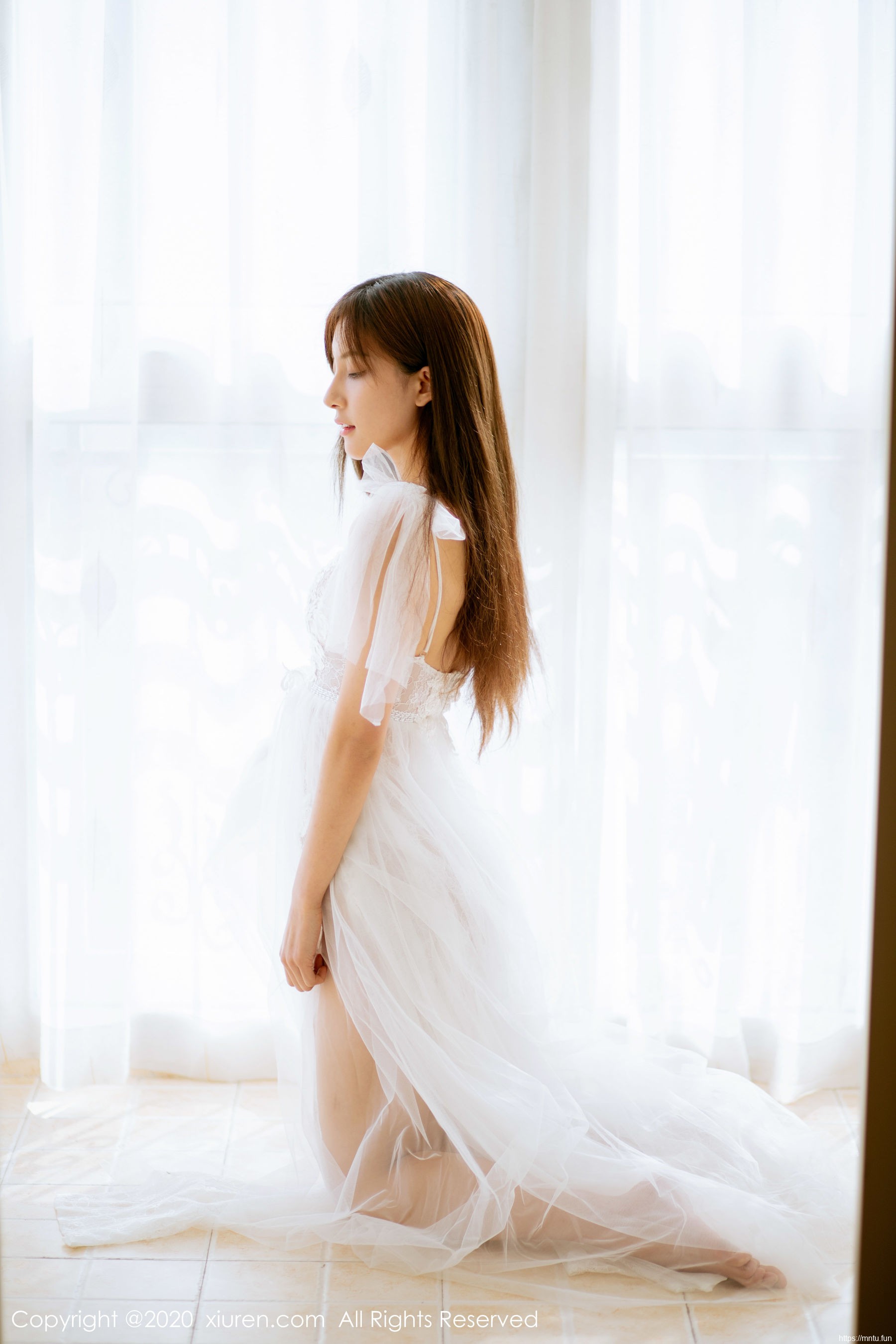 林文文yooki《半透白纱系列》 [秀人XIUREN] No.1914