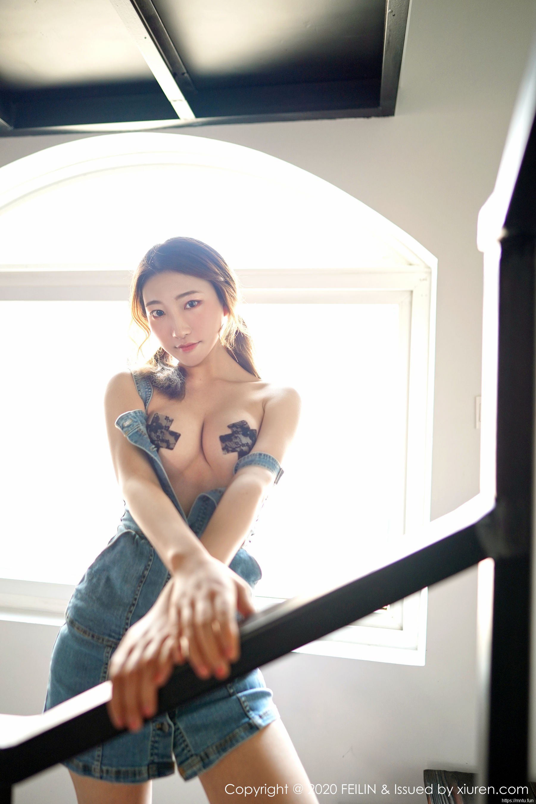 A.小熊猫《身体与皮肤很不错的妹子》 [嗲囡囡FEILIN] VOL.224