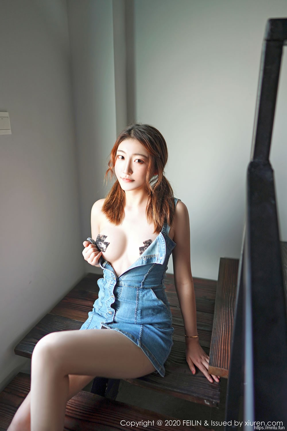 A.小熊猫《身体与皮肤很不错的妹子》 [嗲囡囡FEILIN] VOL.224