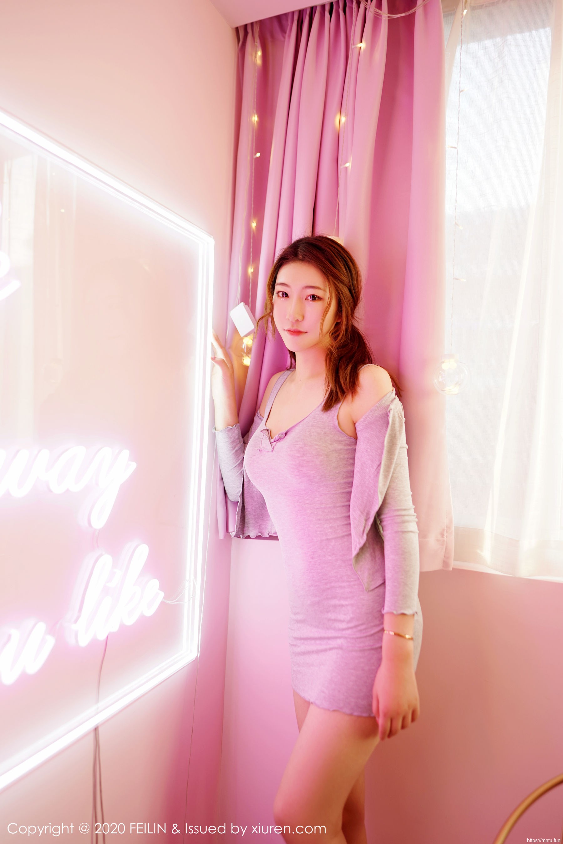 A.小熊猫《身体与皮肤很不错的妹子》 [嗲囡囡FEILIN] VOL.224