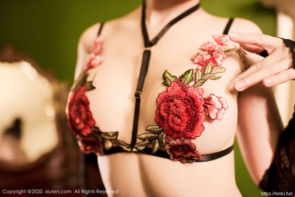 沈梦瑶《黑丝情味艺术》 [秀人XIUREN] No.1923