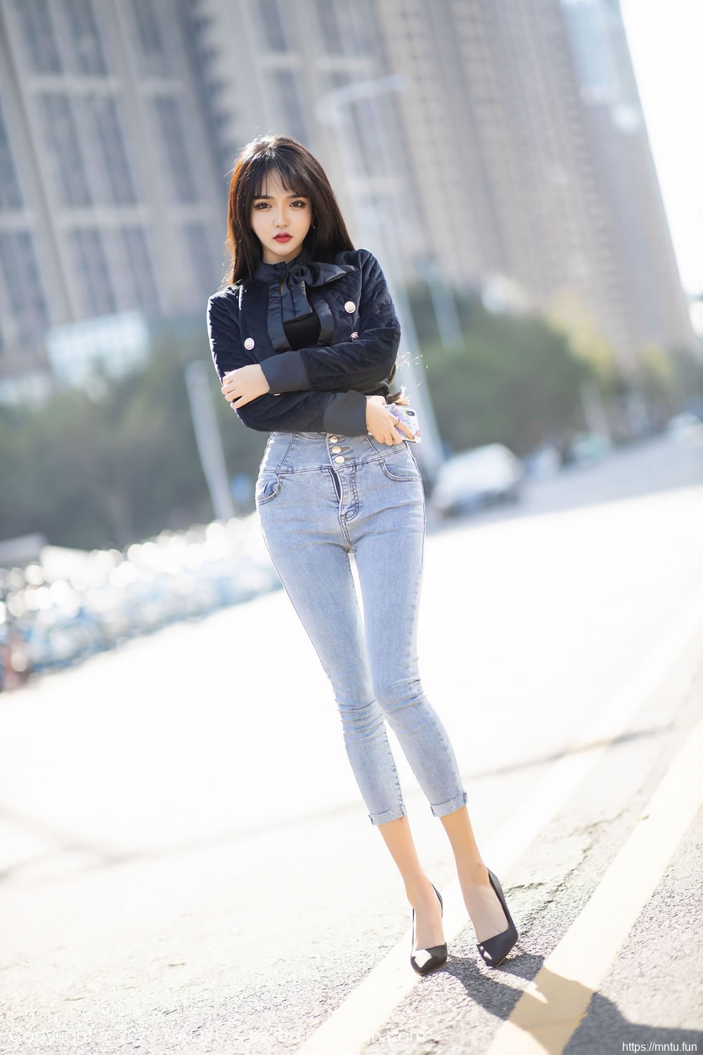 Miko酱吖《性感牛仔裤与内衣主题魅惑》 [语画界XIAOYU] Vol.235