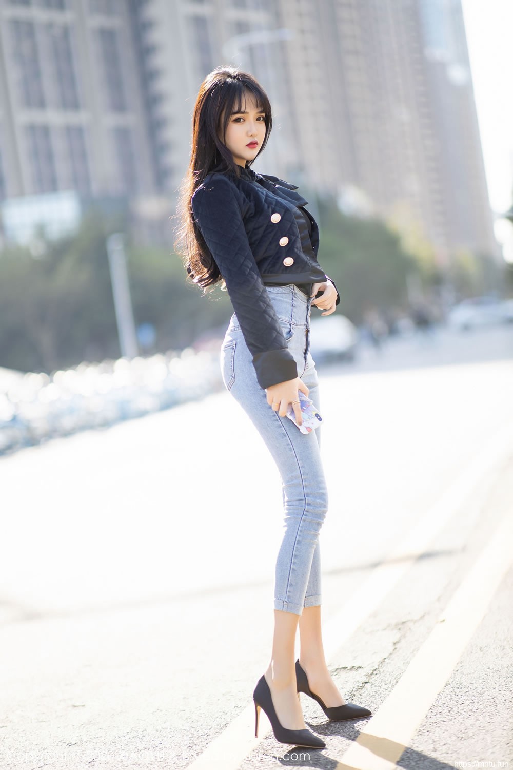 Miko酱吖《性感牛仔裤与内衣主题魅惑》 [语画界XIAOYU] Vol.235