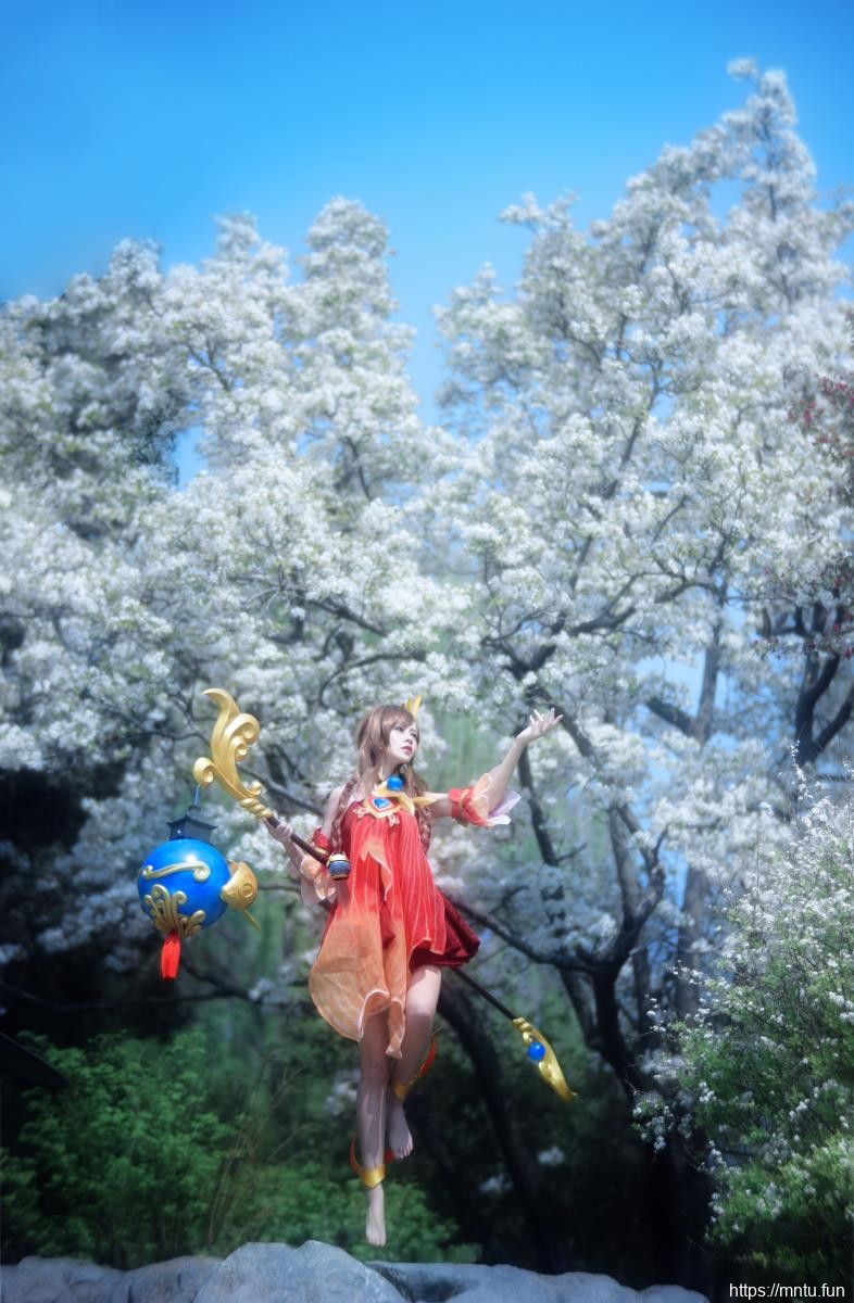 性感美女桃昔cosplay王者荣耀大乔古风裸足