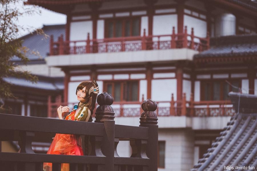 時雨不迟古风COSPLAY王者荣耀大乔裸足美腿