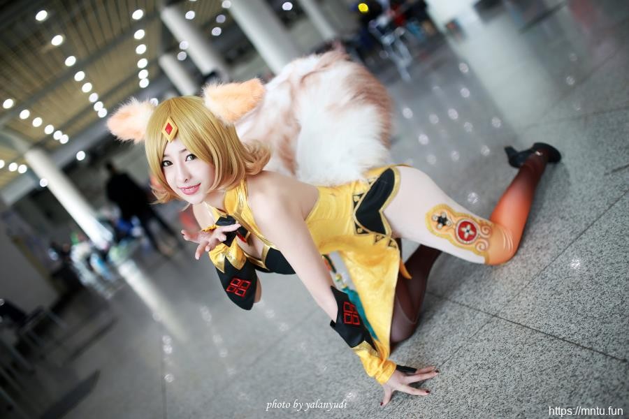 COSER九尾喵i小小暮COSPLAY王者荣耀妲己