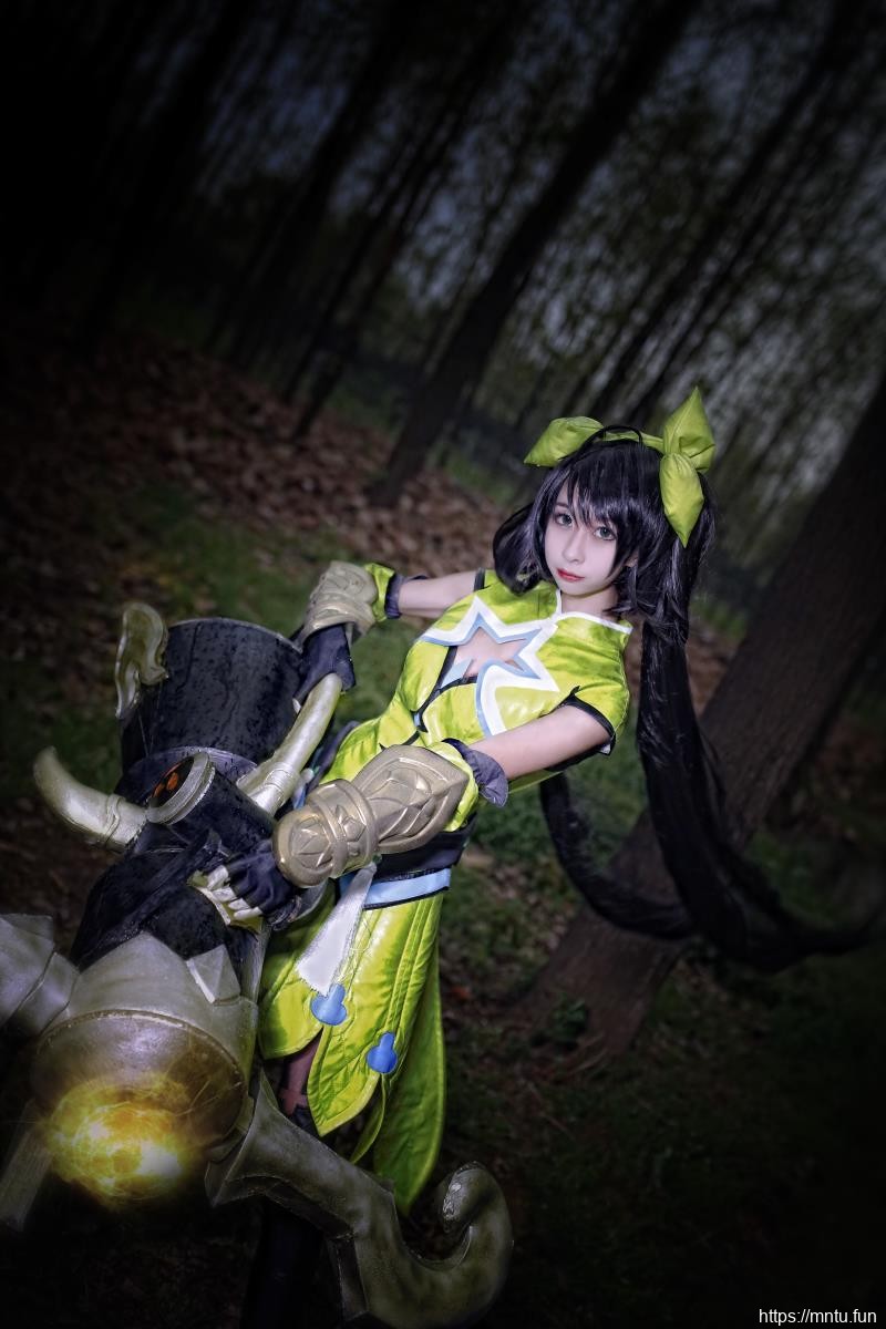 酒酒黑小兔叨刀药店君COS王者荣耀孙尚香小乔