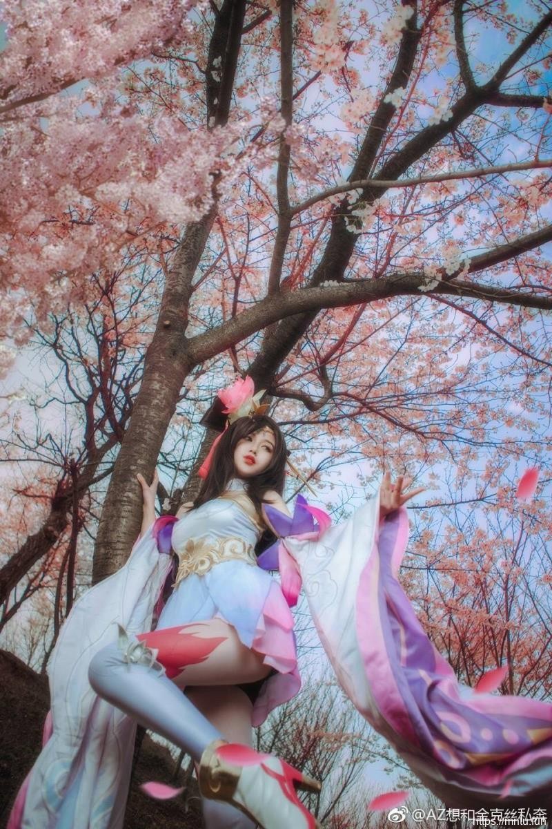 吃土少女COS王者荣耀貂蝉 想欣赏妾身的舞姿吗