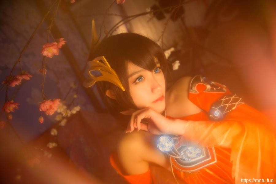 绝色美女桃昔cos王者荣耀大乔伊势巫女