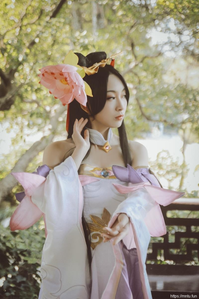 汪汪不给仙贝COS王者荣耀貂蝉 不要爱上妾身哦