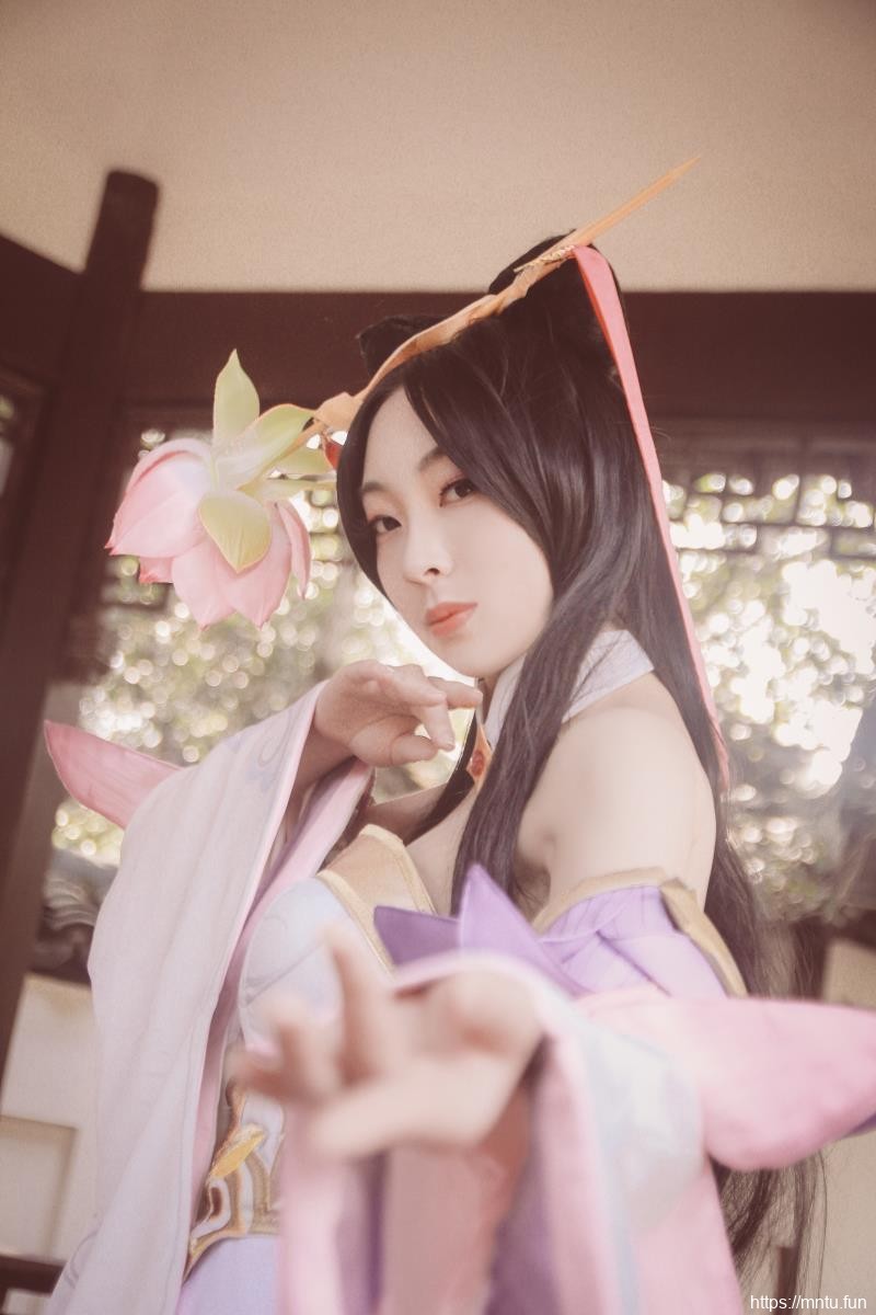 汪汪不给仙贝COS王者荣耀貂蝉 不要爱上妾身哦