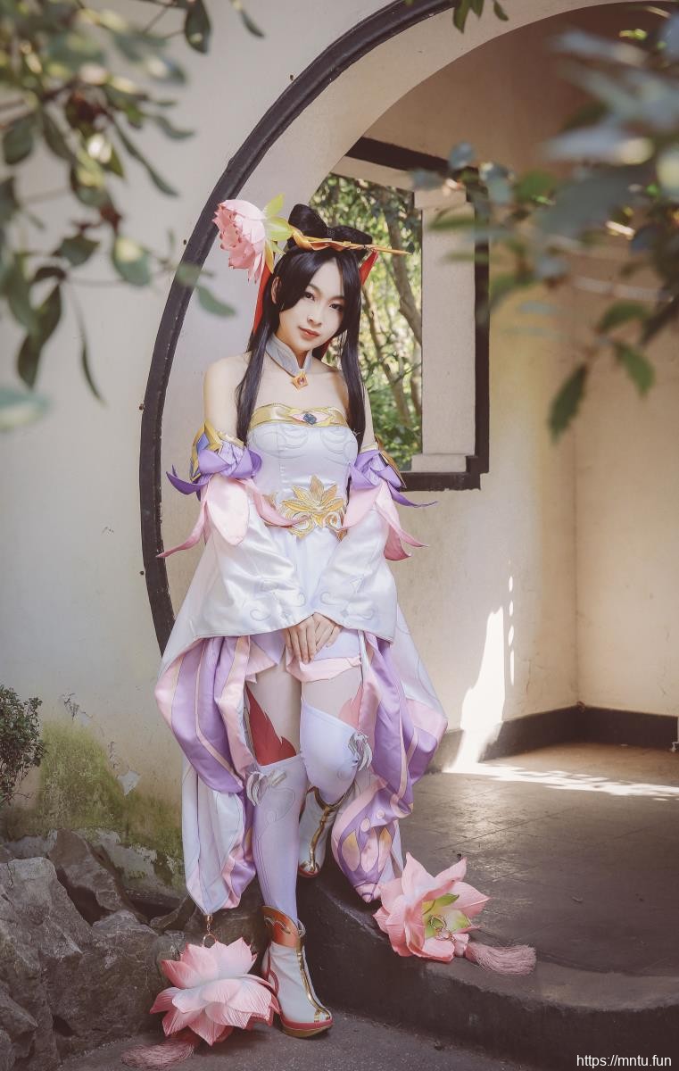 汪汪不给仙贝COS王者荣耀貂蝉 不要爱上妾身哦