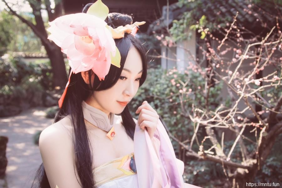 汪汪不给仙贝COS王者荣耀貂蝉 不要爱上妾身哦