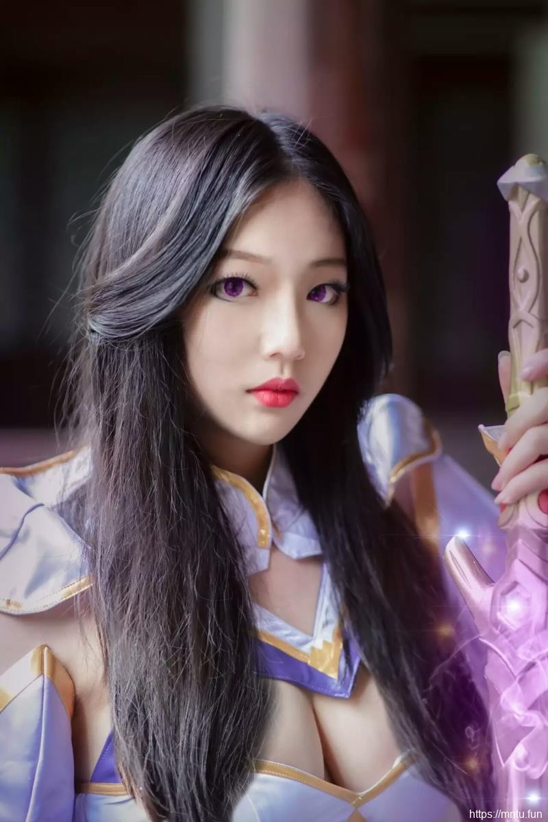 性感美女茶鸦COS王者荣耀紫霞仙子露娜