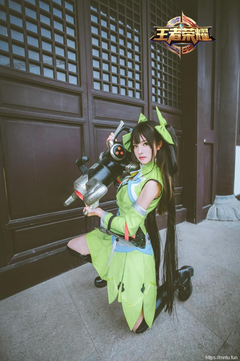 清纯小美女晓比比cos王者荣耀大小姐孙尚香