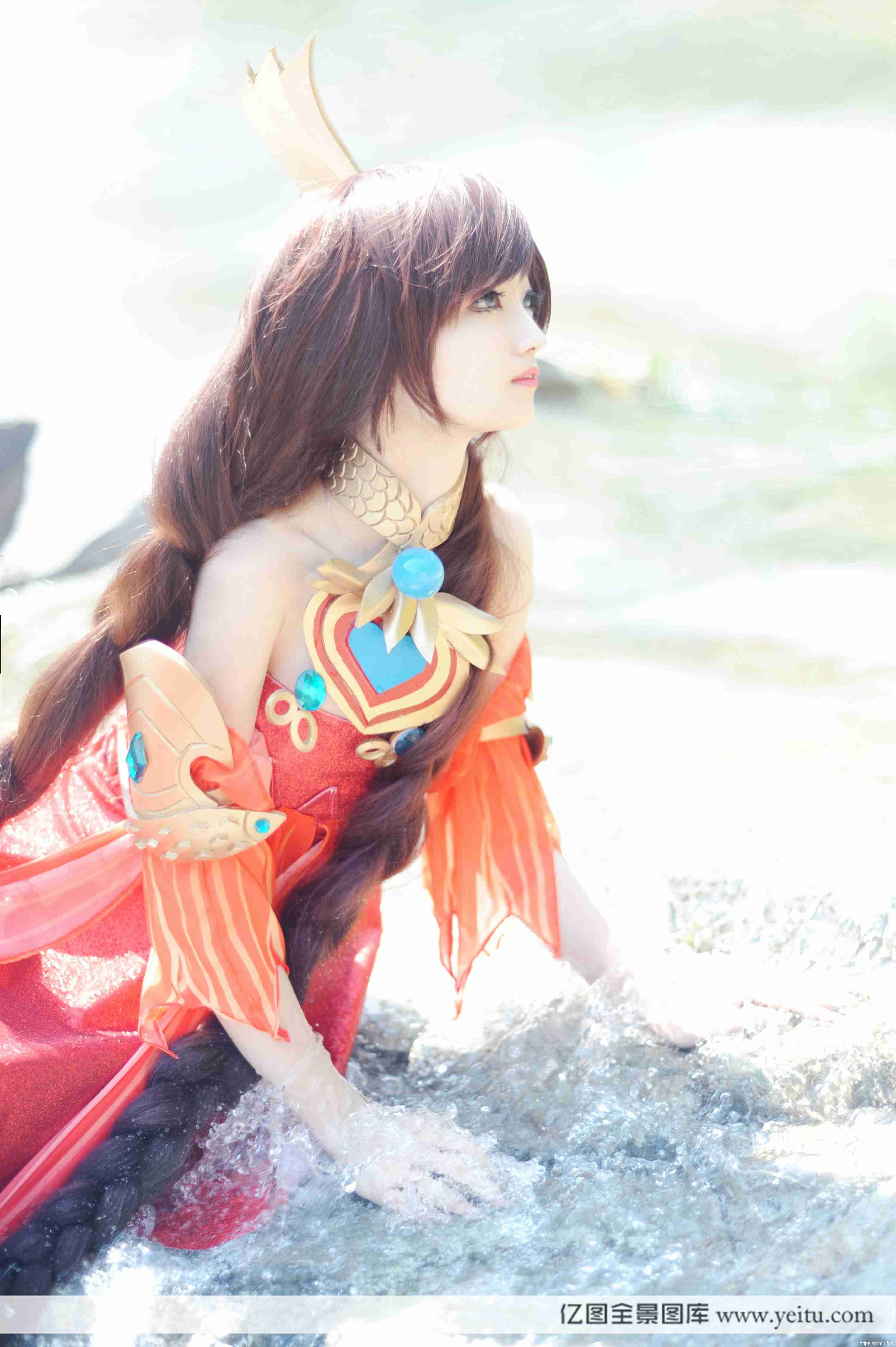 性感美女兔买买COSPLAY王者荣耀沧海之曜大乔