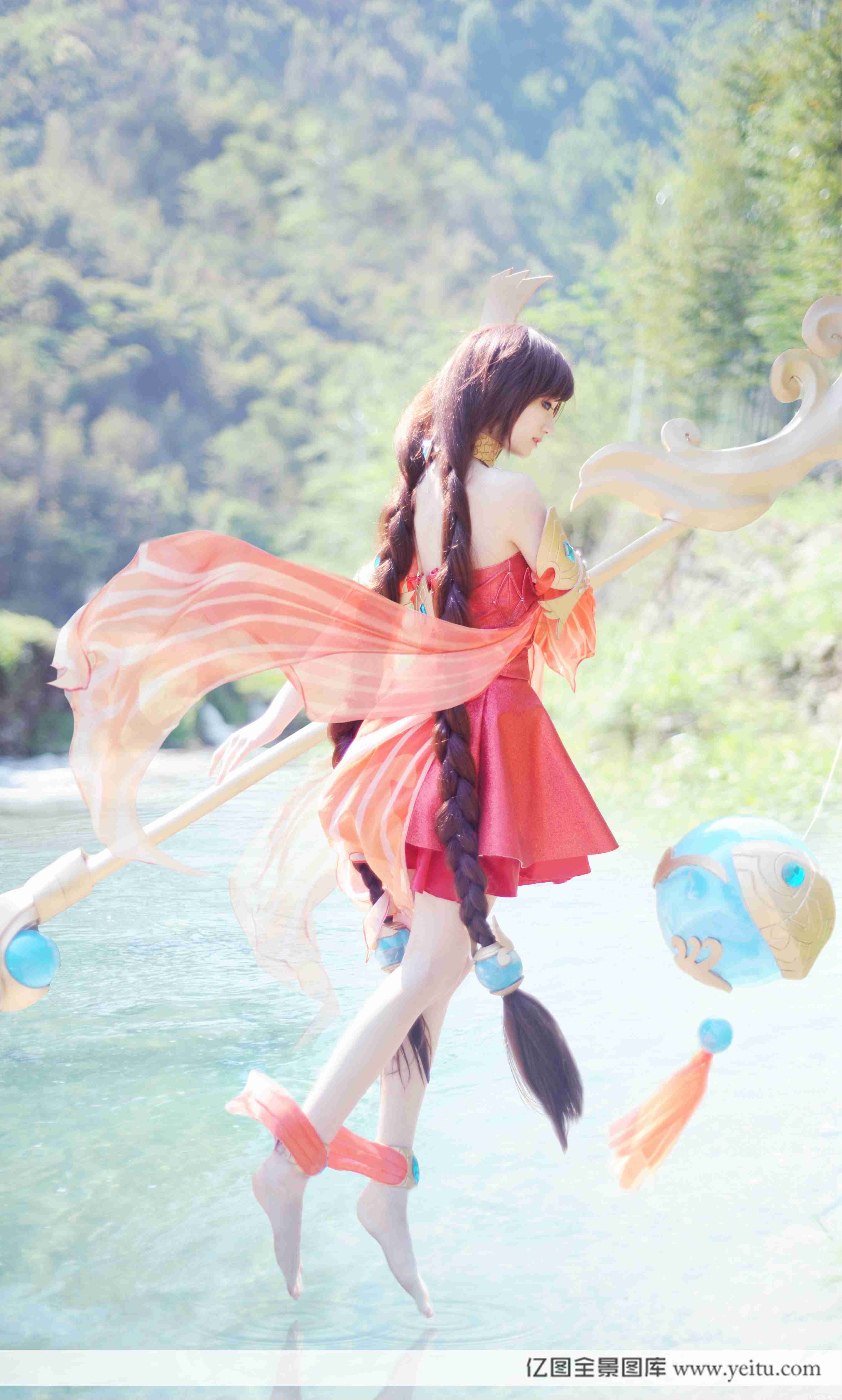 性感美女兔买买COSPLAY王者荣耀沧海之曜大乔