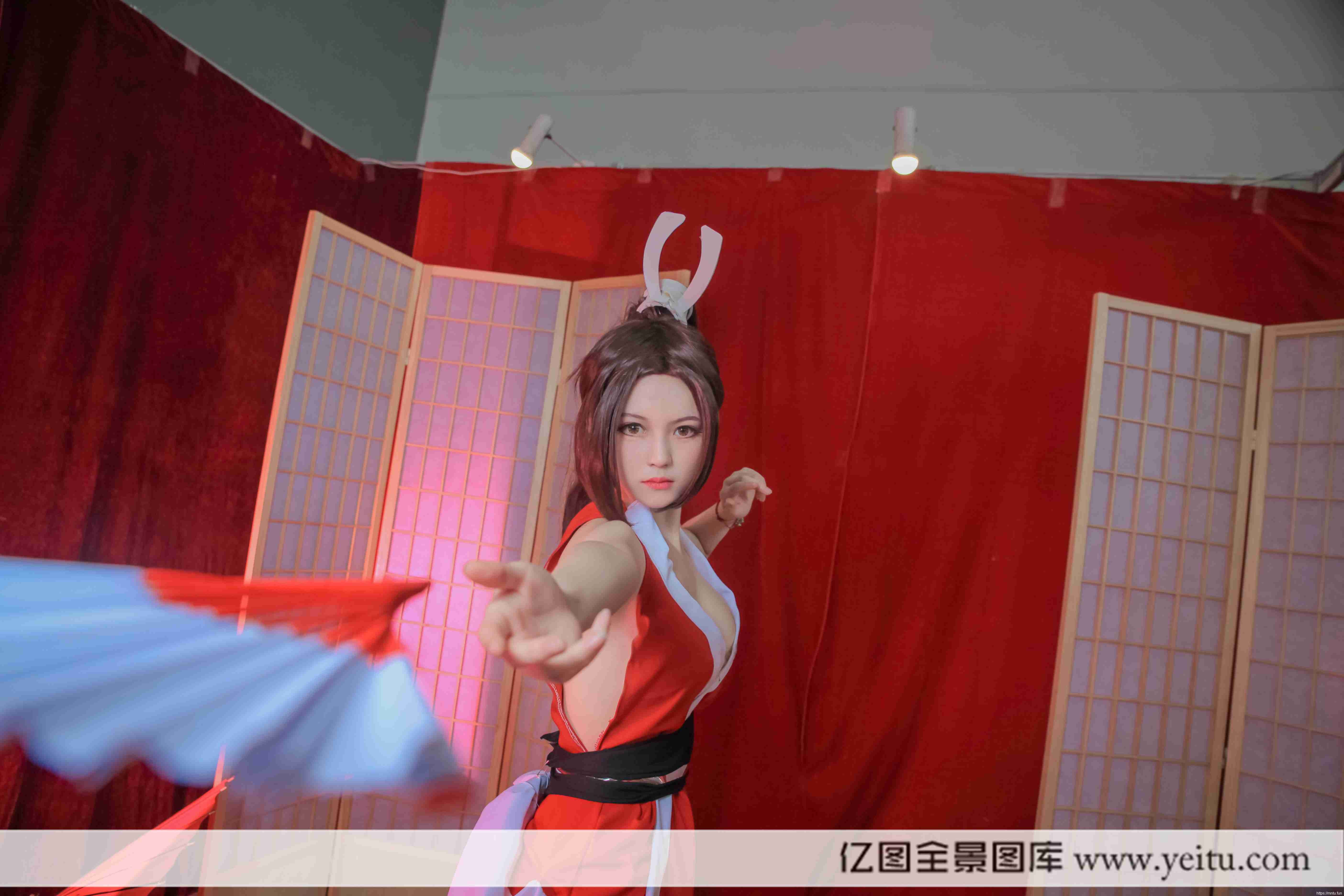 性感美女三司COSPLAY王者荣耀不知火舞