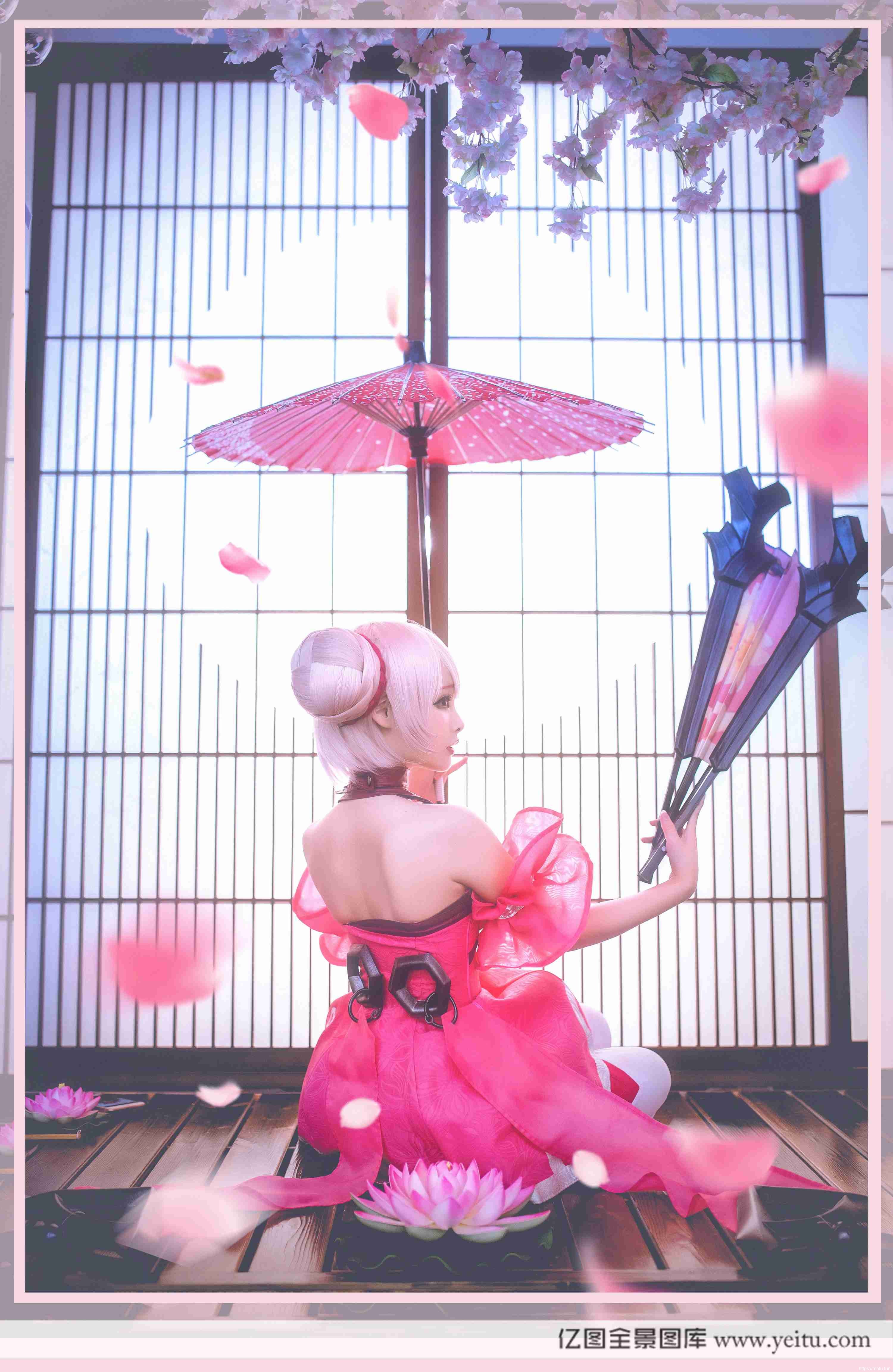 萌系美女先知吱吱吱COSPLAY王者荣耀小乔