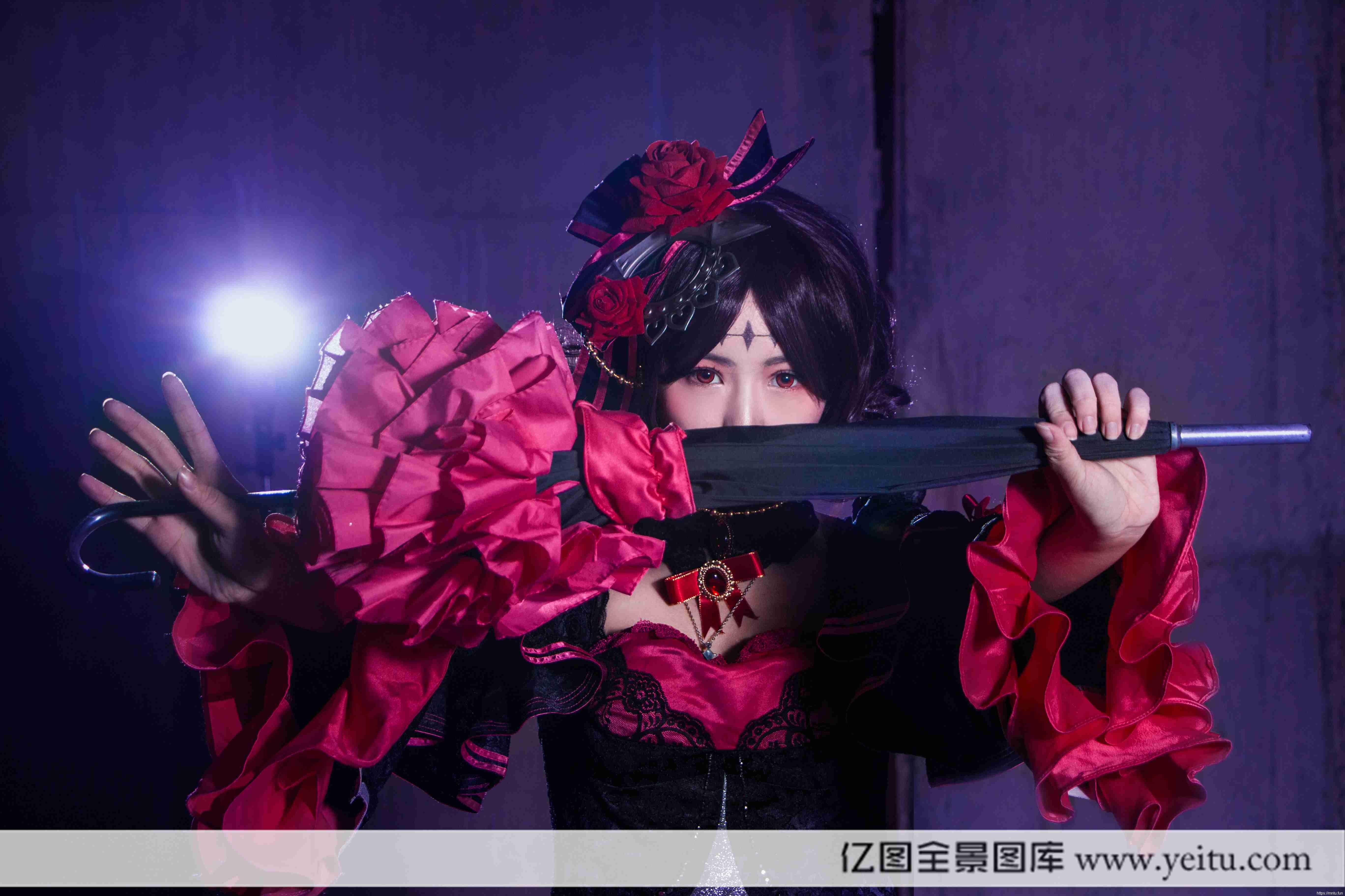 coser沐恩COSPLAY王者荣耀露娜哥特玫瑰