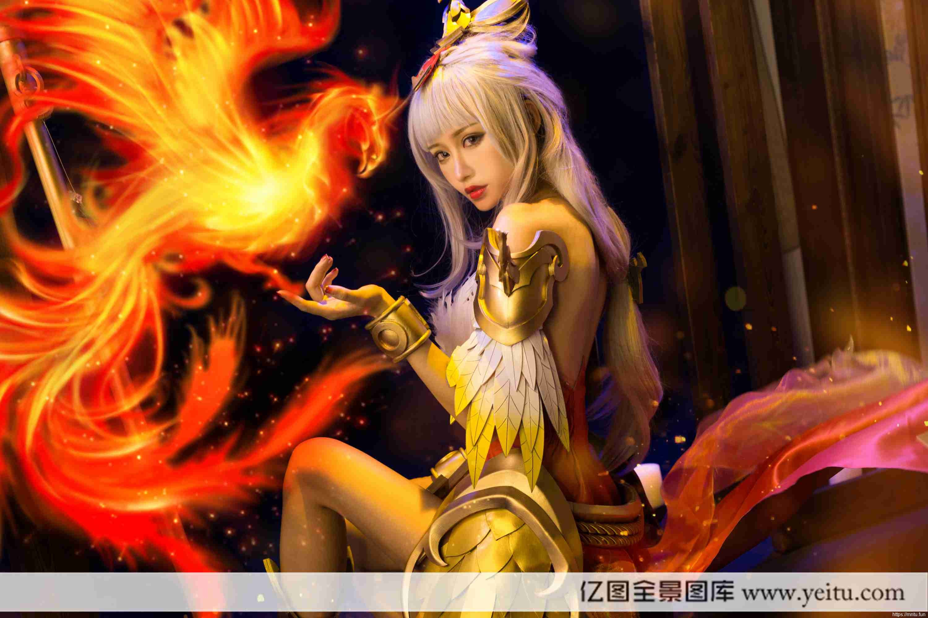 性感美女桃昔COSPLAY王者荣耀凤凰于飞王昭君