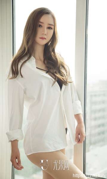 性感美女@依歌依・恋写真套图