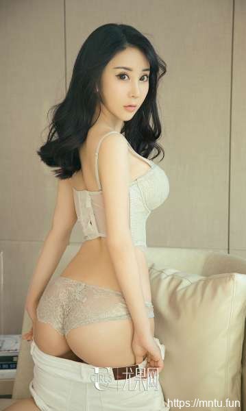 Elsa性感小萌神写真套图