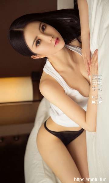 性感美女@燥热的六月写真套图