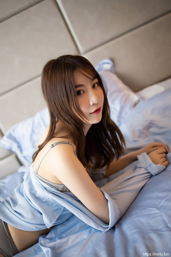 夺命美人绯月樱湿身遮乳令人疯狂