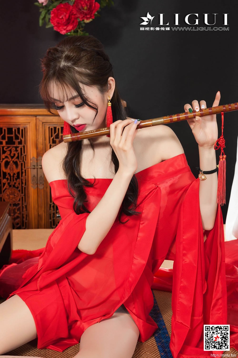 Model 凉儿《古色古香的丝足》 [丽柜Ligui]