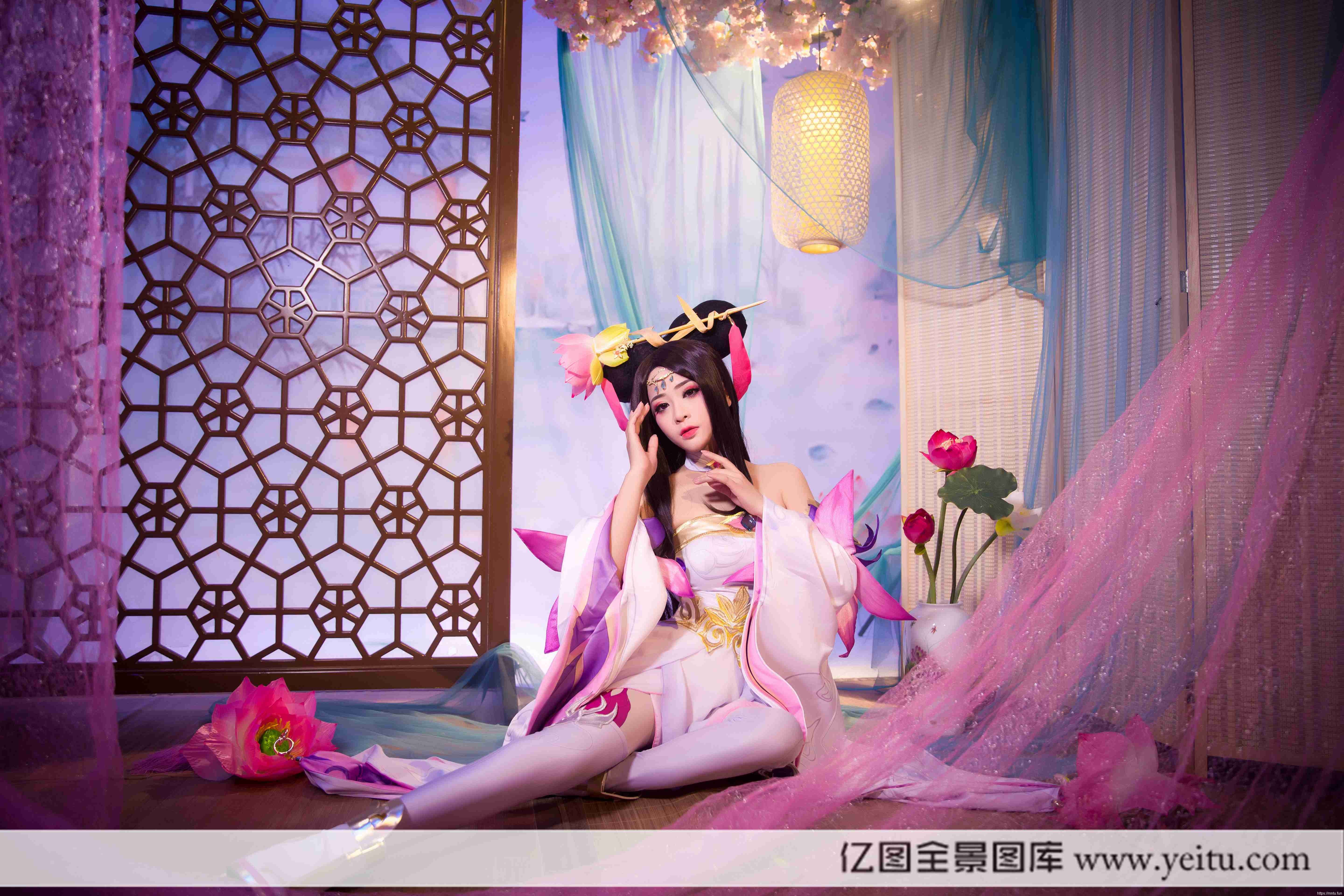 清纯萌妹子月出东君COSPLAY王者荣耀貂蝉