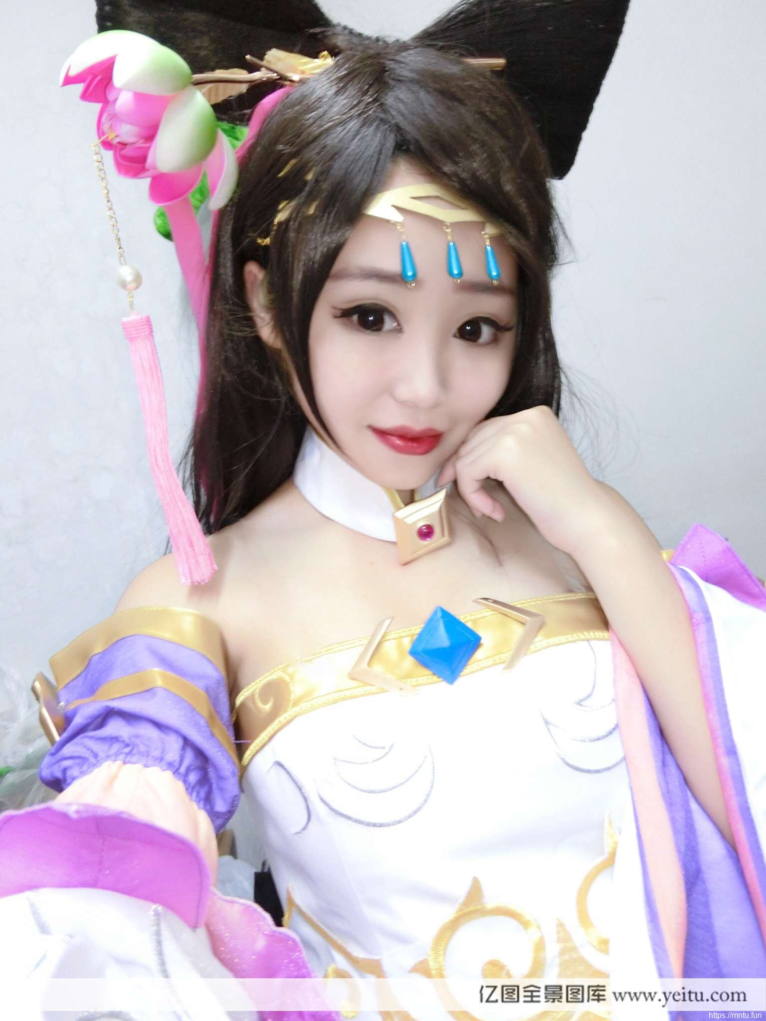 极品美女稚初试妆COSPLAY王者荣耀貂蝉