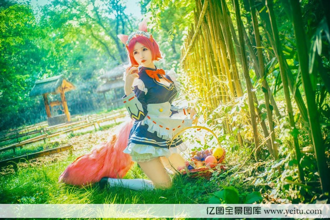 青春美少女吃土少女COSPLAY王者荣耀妲己