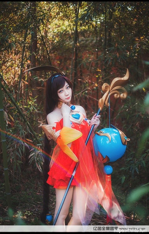 清纯美女樱-Sakura演绎COSPLAY王者荣耀大乔