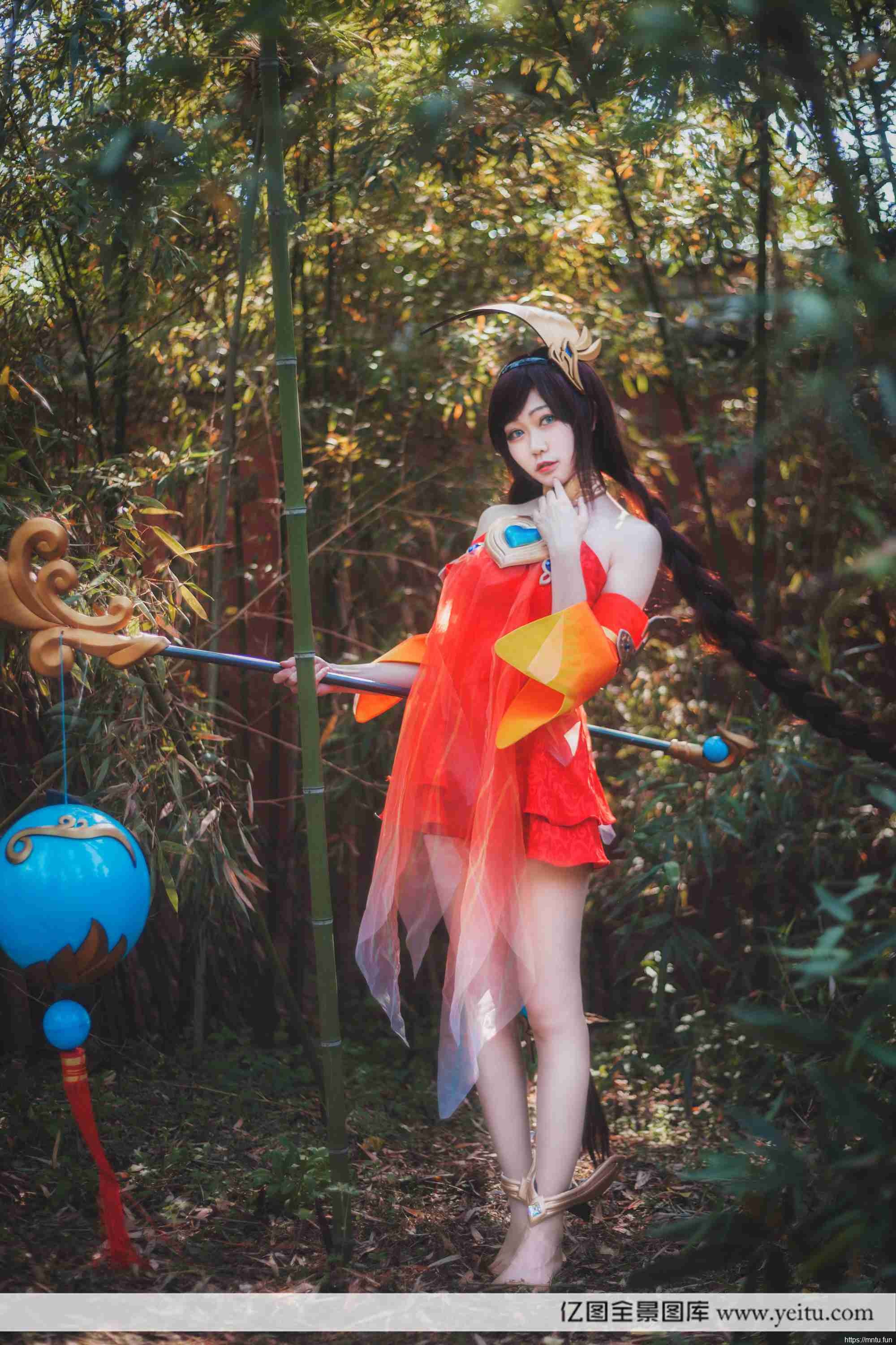 清纯美女樱-Sakura演绎COSPLAY王者荣耀大乔