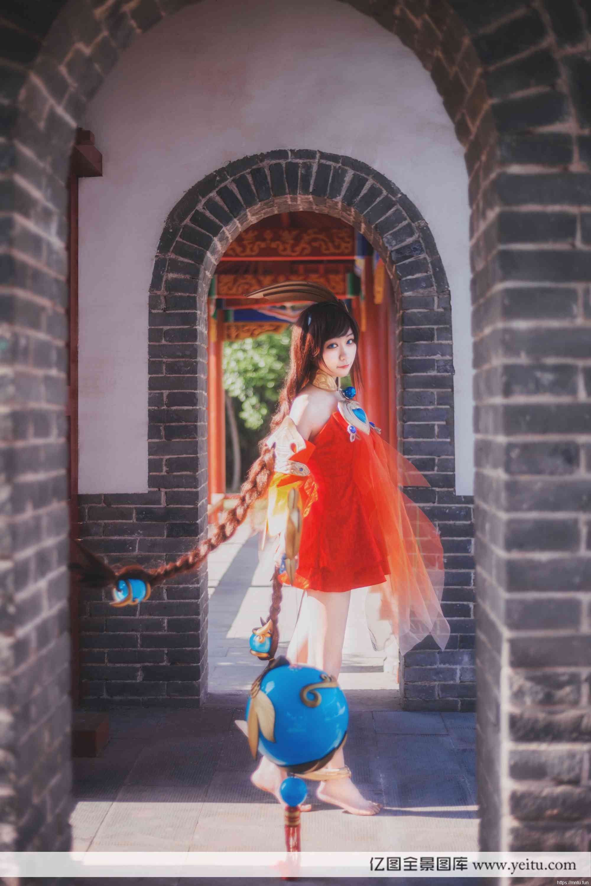 清纯美女樱-Sakura演绎COSPLAY王者荣耀大乔