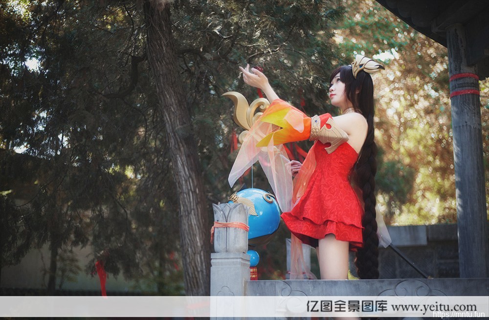 清纯美女樱-Sakura演绎COSPLAY王者荣耀大乔