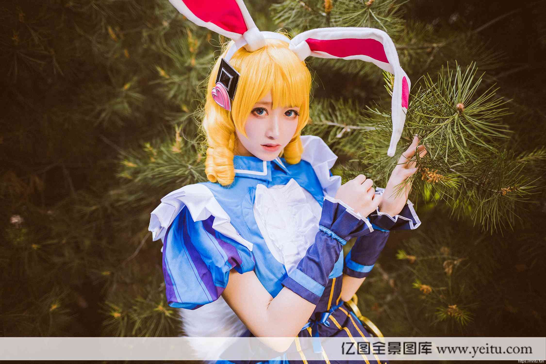 COS爱好者時雨不迟扮演王者荣耀妲己