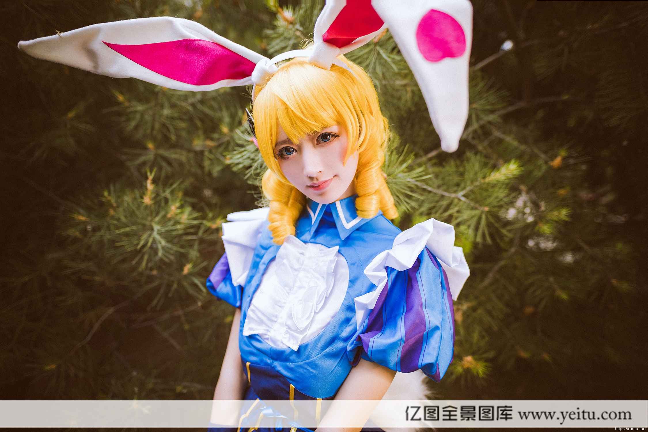 COS爱好者時雨不迟扮演王者荣耀妲己