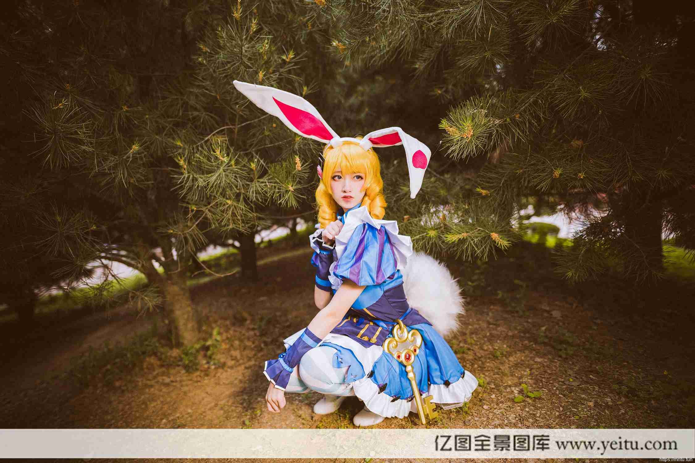 COS爱好者時雨不迟扮演王者荣耀妲己