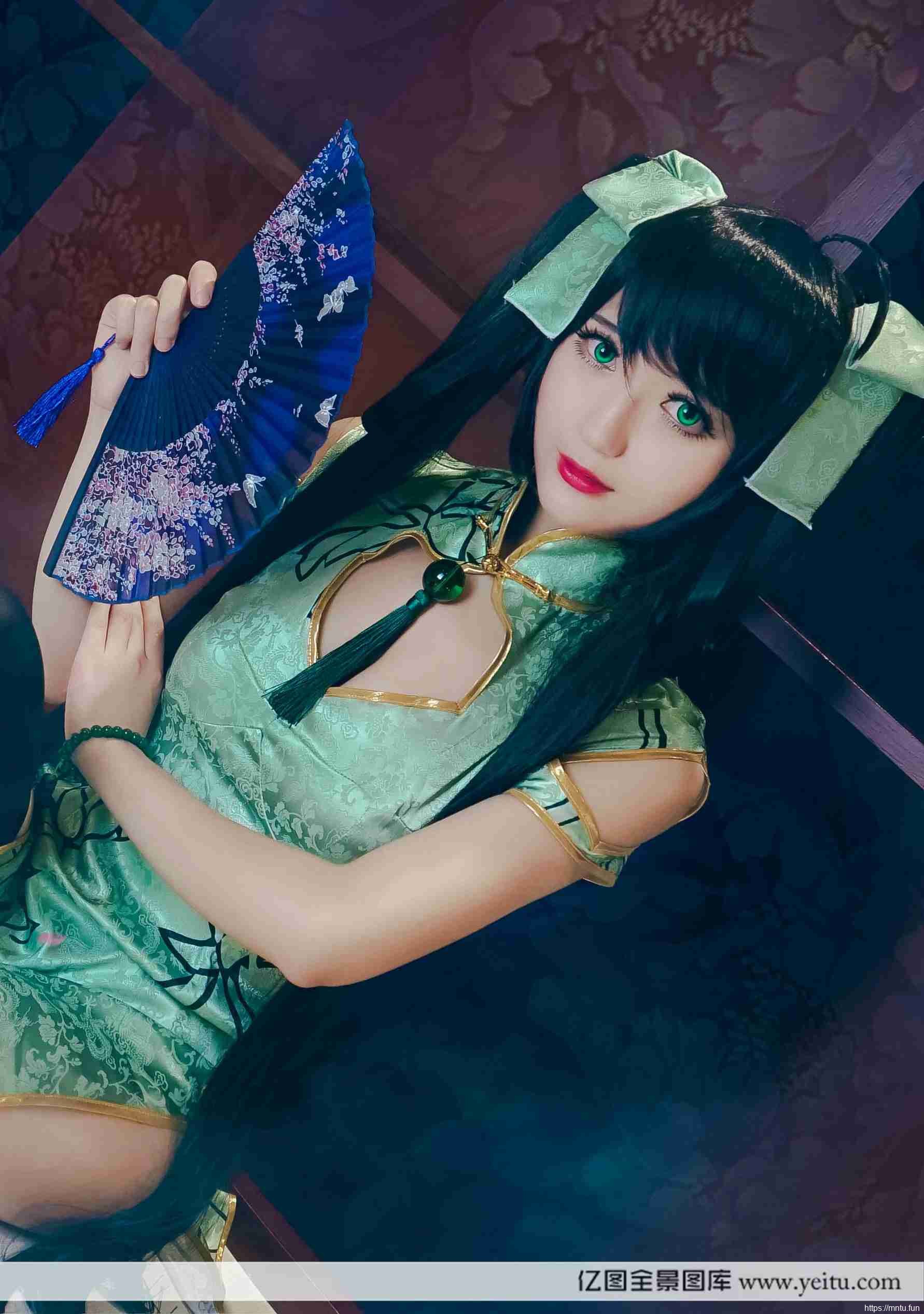 美丽少女浊COSPLAY王者荣耀孙尚香