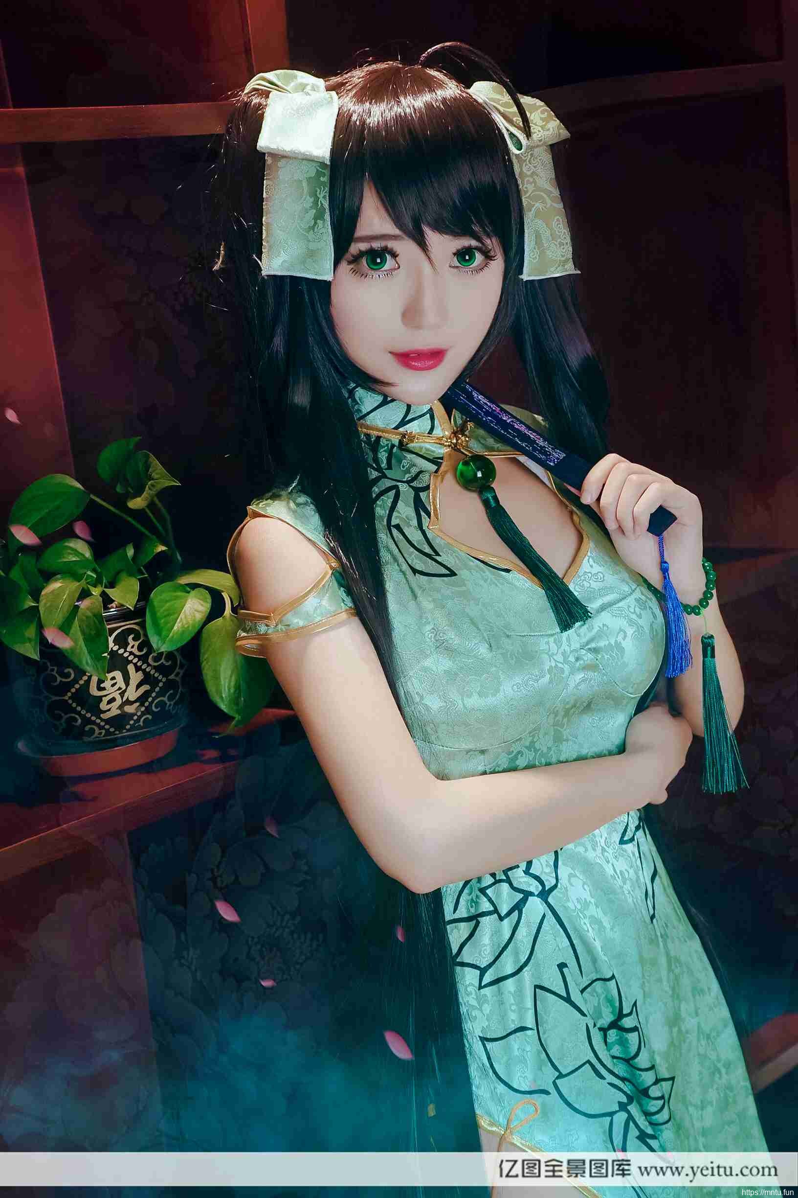 美丽少女浊COSPLAY王者荣耀孙尚香