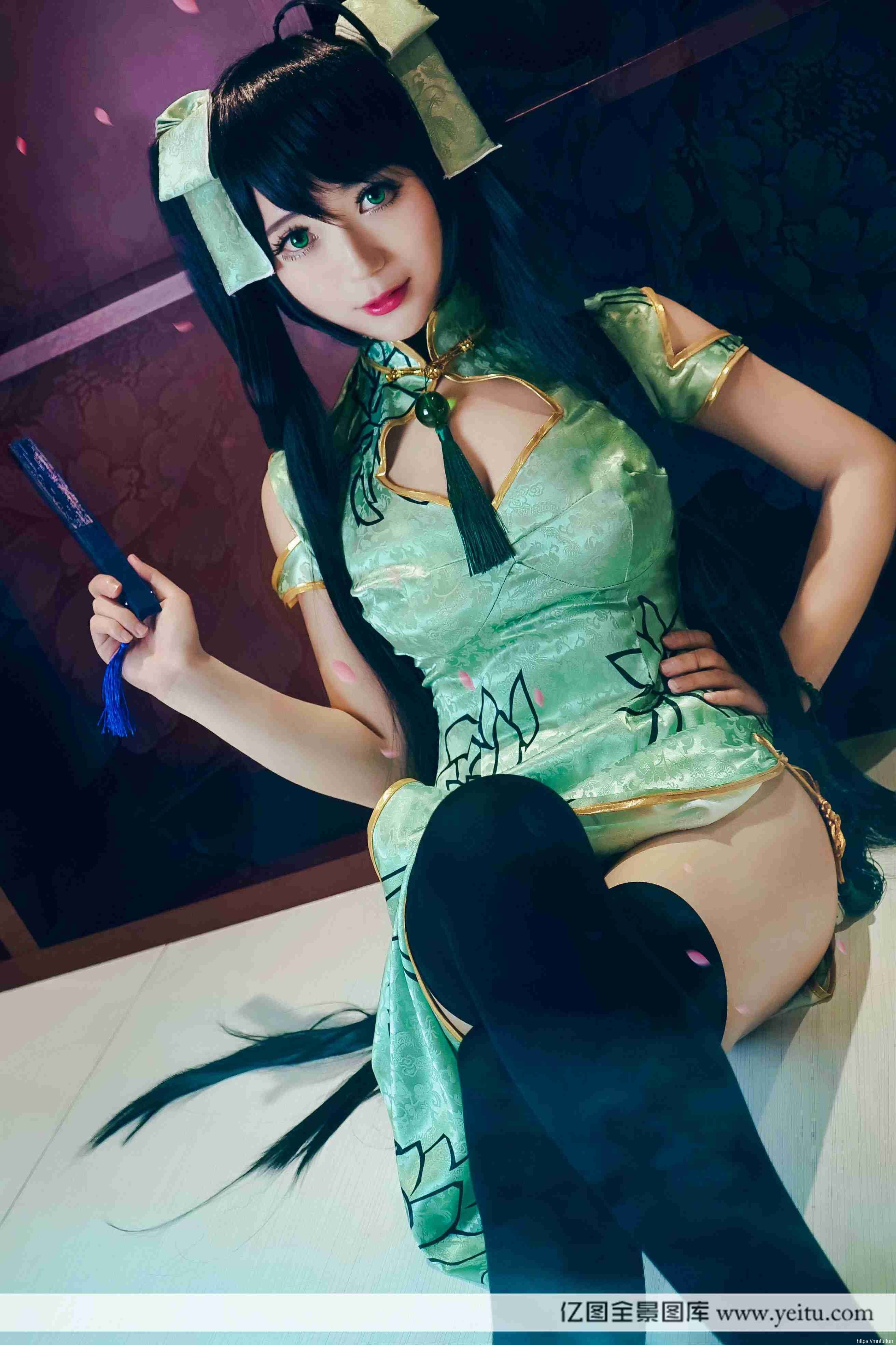美丽少女浊COSPLAY王者荣耀孙尚香