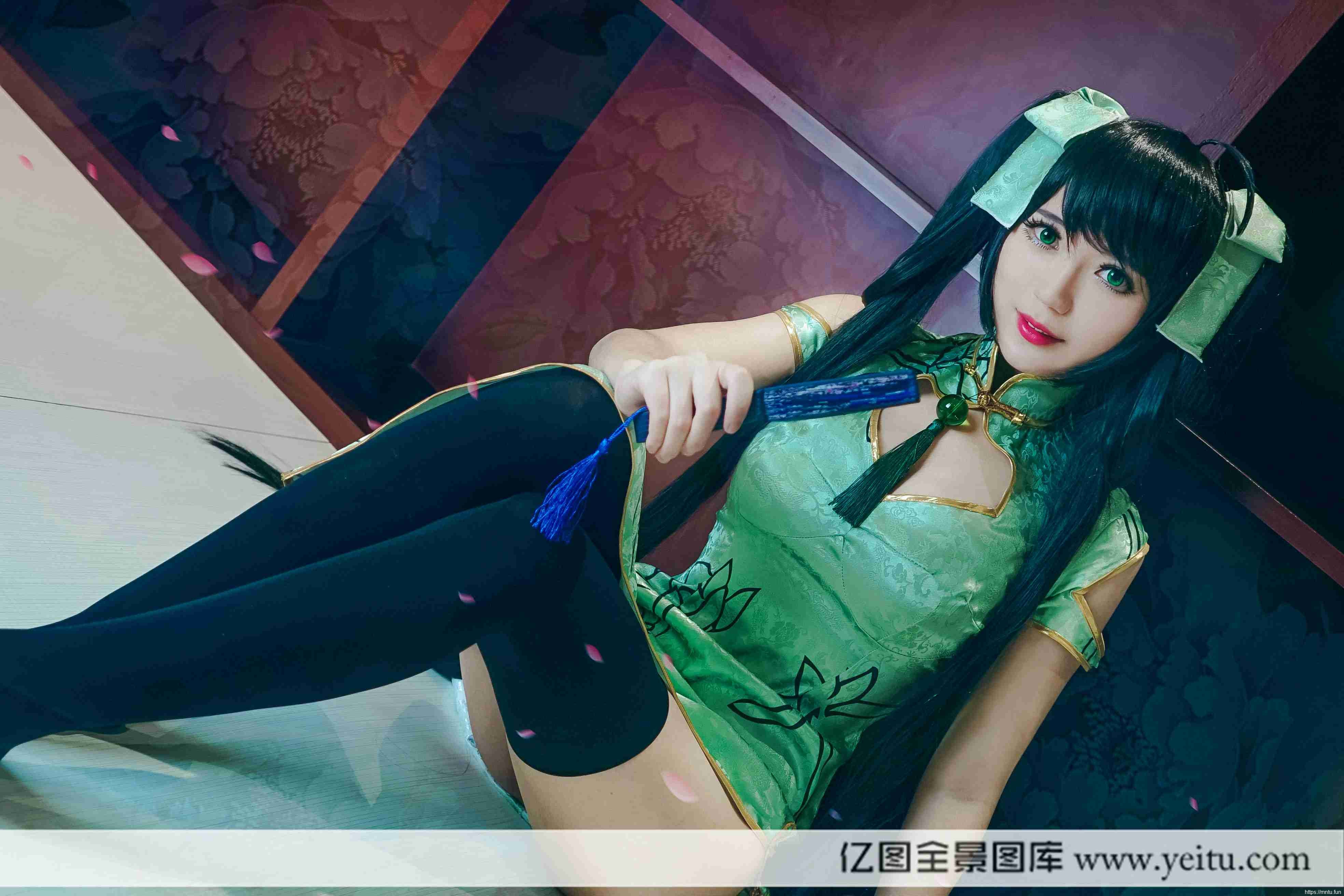 美丽少女浊COSPLAY王者荣耀孙尚香